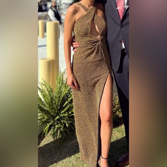 Nova Gown in Gold - XS - Picture 3 of 5